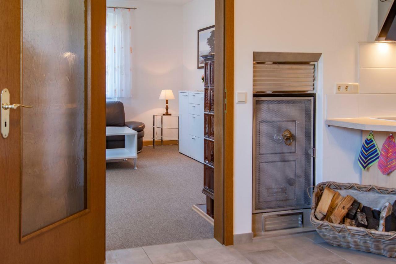 Tharandt Dreiseitenhof Ferienwohnung Kuenzel מראה חיצוני תמונה