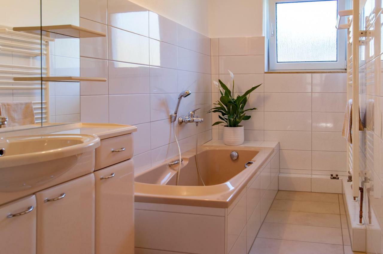 Tharandt Dreiseitenhof Ferienwohnung Kuenzel מראה חיצוני תמונה